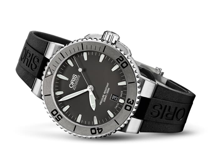 Image of Aquis Date